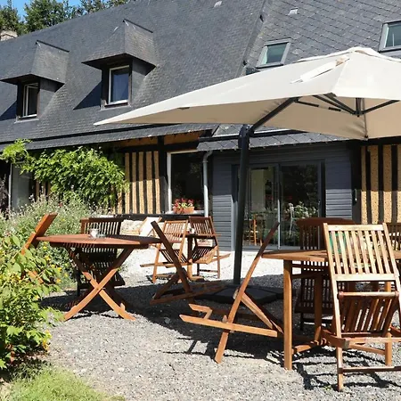 Le Lit De La Saane Bed & Breakfast 3*