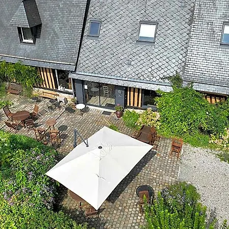 Le Lit De La Saane Bed & Breakfast